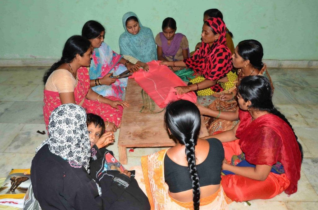Sponsor Fashion Designing Training Fees for Women through SERUDS India NGO Sponsor Fashion Designing Training Fees for Women through SERUDS India NGO