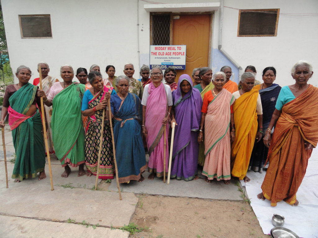 Old Age Home Near Me To Donate Clothes