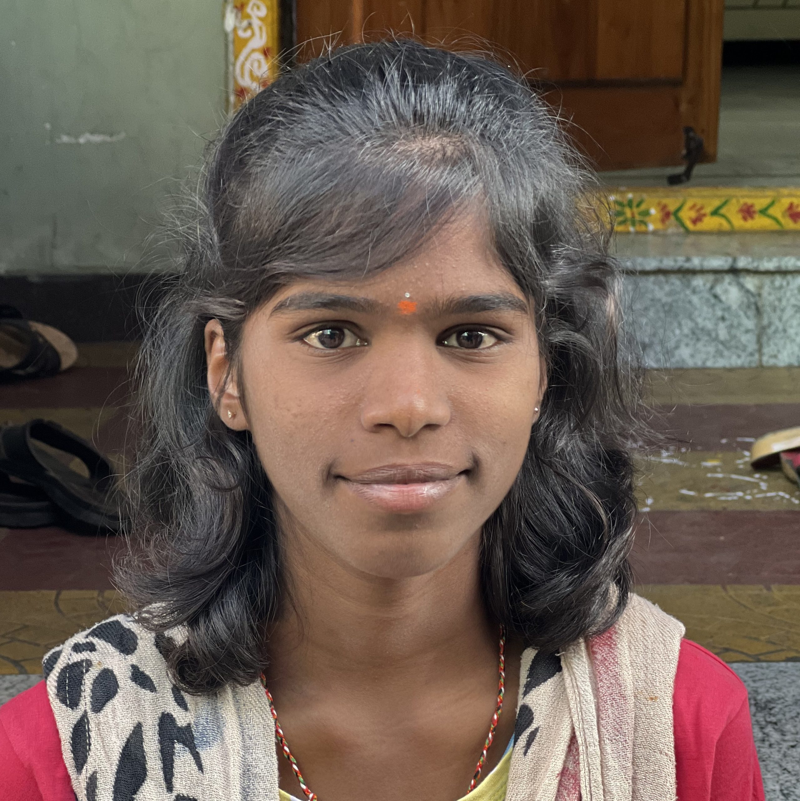 Sponsor Girl Child in India Lingeswari, 15 years, pursuing Inter. 2nd year. Father is alcoholic and does not take care of family & mother a daily wager cannot educate her 4 children. Seruds Orphanage is taking care of her education and all needs. Donate online with 80G tax benefit