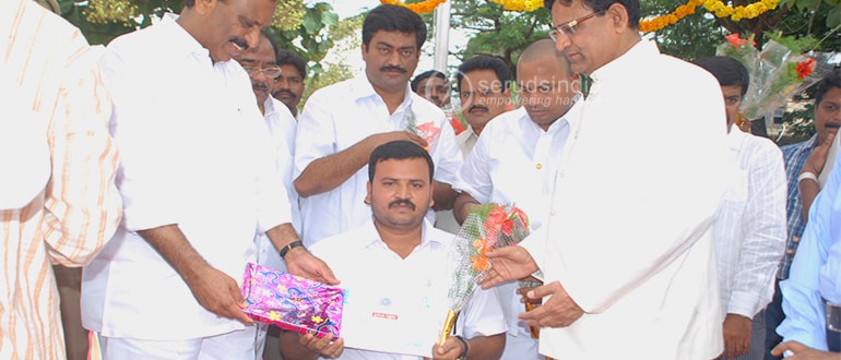 SERUDS-received-commendation-certificate-from-the-District-Collector